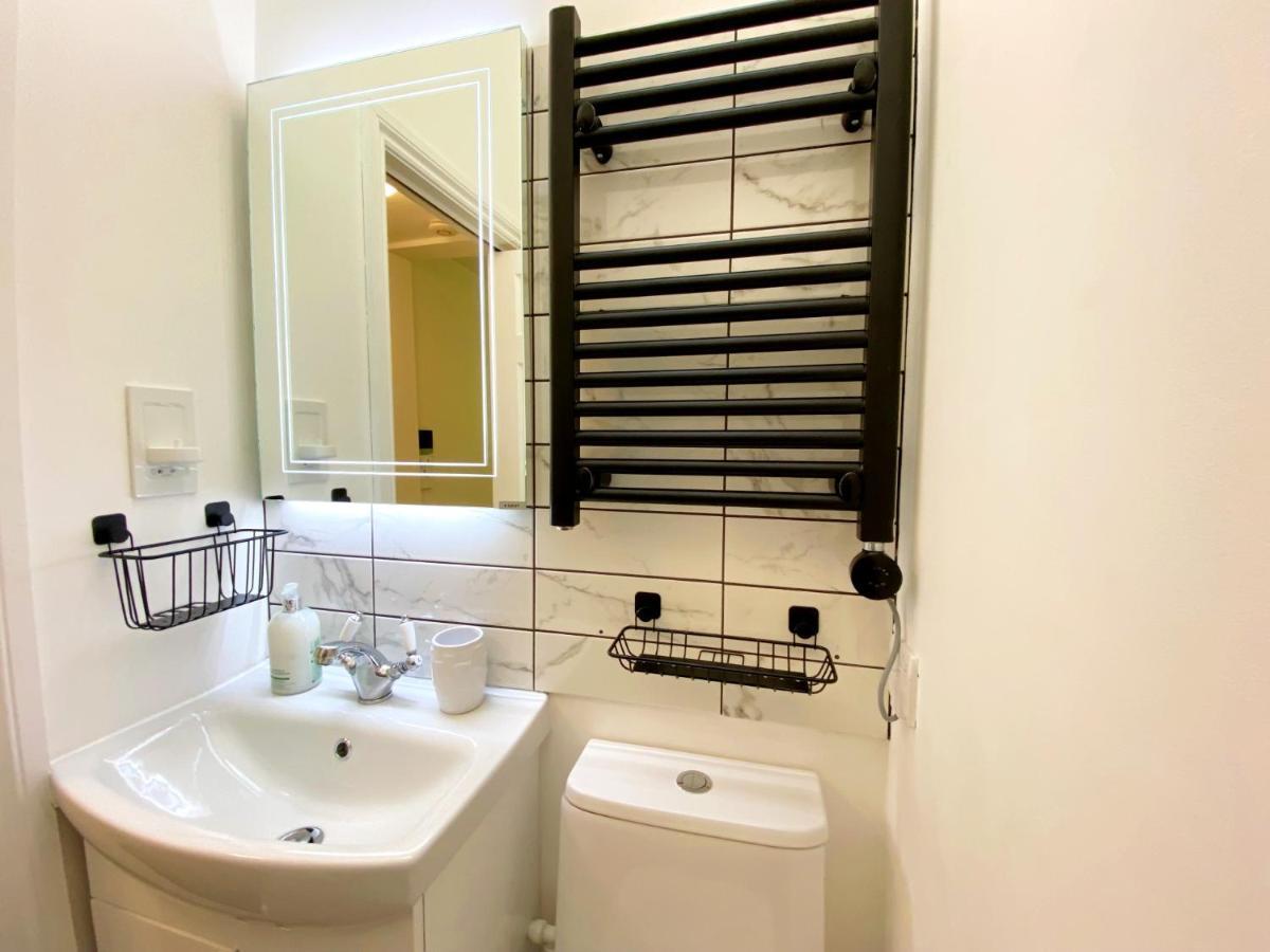Tramontane Apartment At Hesketh Crescent Torquay Kültér fotó