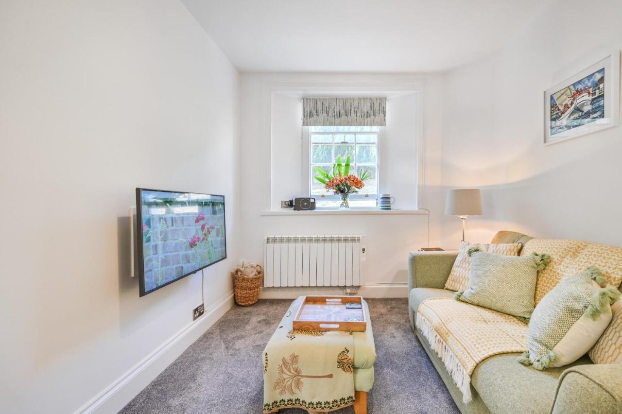 Tramontane Apartment At Hesketh Crescent Torquay Kültér fotó