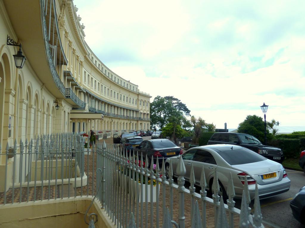 Tramontane Apartment At Hesketh Crescent Torquay Szoba fotó