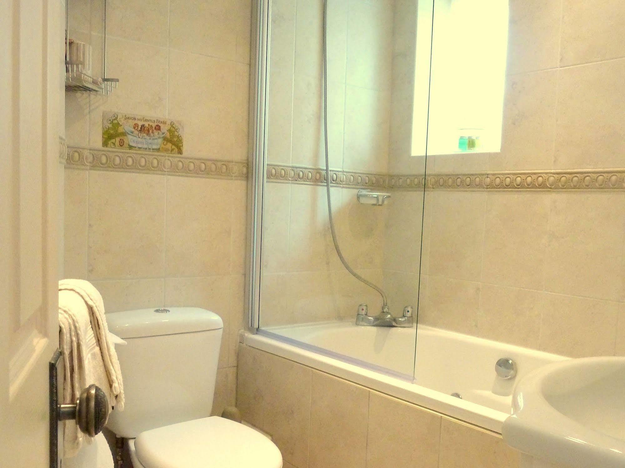 Tramontane Apartment At Hesketh Crescent Torquay Kültér fotó